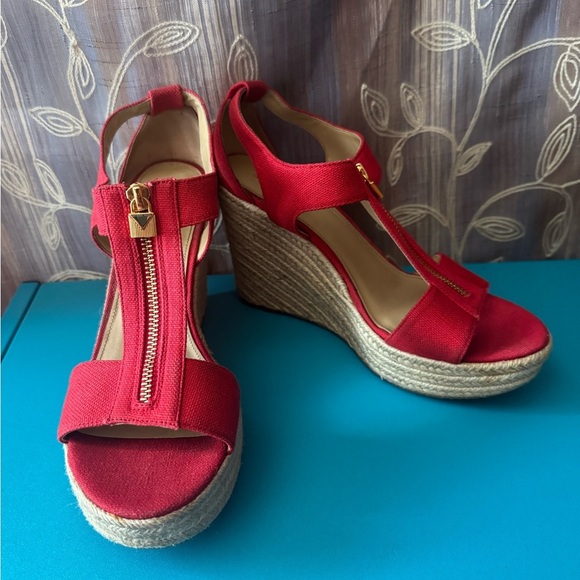 NEW Womens Michael Kors Janet Wedges Red - Picture 2 of 10